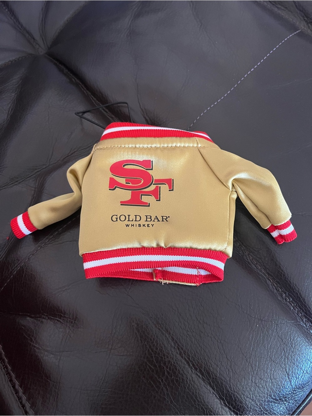 San Francisco 49ers Mini Jacket Can Cooler Holder NFL Football Koozie - Picture 2 of 3